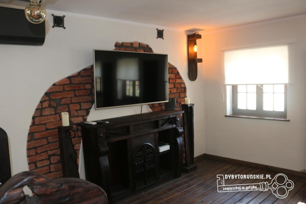 Ferienwohnung Gotyk Na Dotyk Z Tarasem Na Dachu Thorn Exterior foto